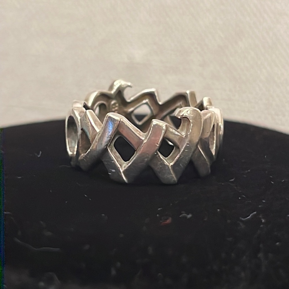 Tiffany &Co Paloma Picasso Sterling silver XO Kisses & Hugs Ring Size 8.5